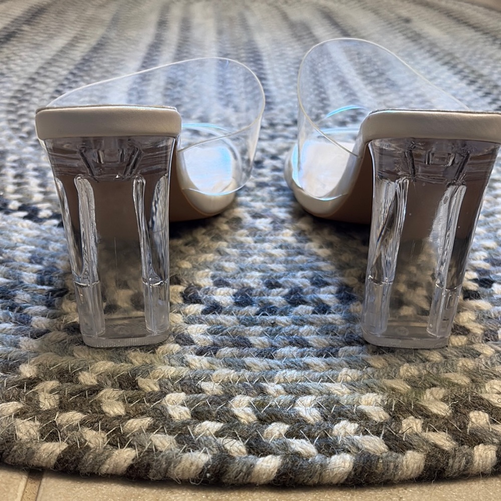 Transparent Block Heel Sandals - Picture 3 of 3
